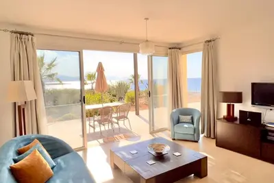 Image de True front line apartment in Tatlisu North Cyprus