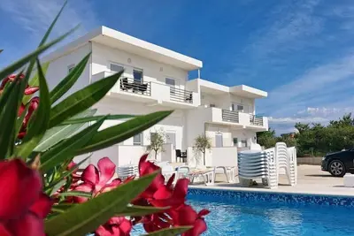 Image de Apartment Toni - Two Bedroom Apartment with Terrace and Shared Swimming Pool