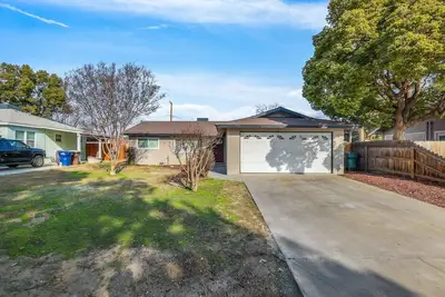 Image de The Cozy Rustic Sequoia Wi-Fi & 2 Garage