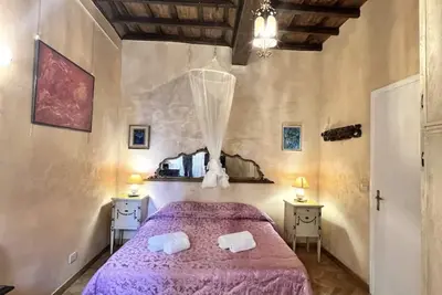 Image de Artistic apartment in the historic center of Rome for up to 6 people