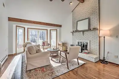 Image de Spacious Columbia Home ~ 9 Mi to Water Gap!