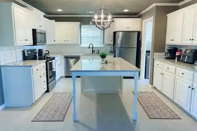 Image de 2 King Bed, central, by hwy, peaceful neighborhood