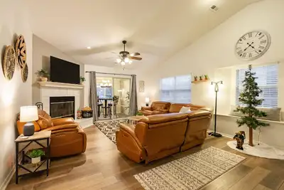 Image de 2 King Beds ~ Trophy Fishing ~ Recliners ~ Near The Strip ~ Free Tickets Included! (Fc39-2)