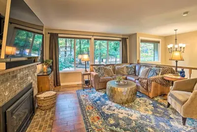 Image de Family Friendly Retreat with Hot Tub & Fenced Yard