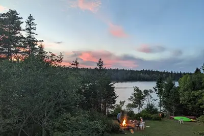 Image de Private, rustic retreat 15 mins from the fun!