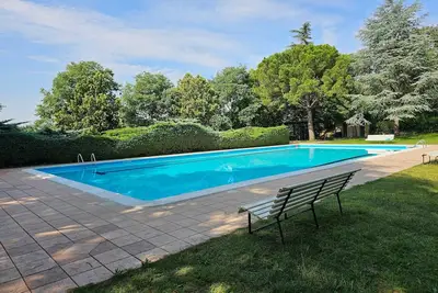 Image de Avec piscine, tennis, près du parc thermal de Colà di Lazise