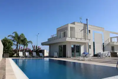 La Perla Bianca Luxury Villa