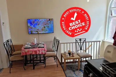 Image de 2 Bedroom 4 Bed Family Flat Free Parking Wi-Fi near Rochdale Tram Rail Station