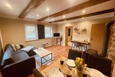 Image de Small apartment by the stream