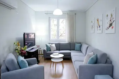 Image de A naturally lit spacious apartment- 5 min walk from the central square of Tirana