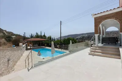 Image de Heavens Edge 2 Bedroom Villa with Pool, Pissouri Bay, Cyprus. Cto Licence 4591