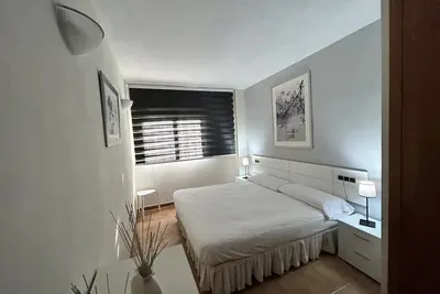 Image de Apartment with Wifi and satellite dish. central and quiet residential area.