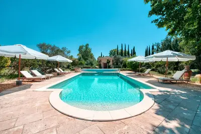 Image de Mas en Provence au domaine du printemps