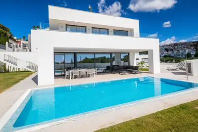 Image de Modern villa walking distance from the beach