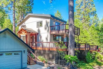 Image de The Stronghold at Lakemont Pines - Hot Tub