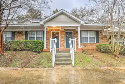 Image de Tallahassee Townhome 4 Mi to College Town!