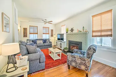 Image de North Beach Cottage - Walk to Chesapeake Bay