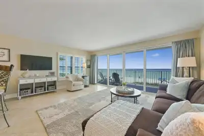 Image de Corner Beachfront Condo at Cabana Club 201 w/ Panoramic Gulf Views & Private Beach Access