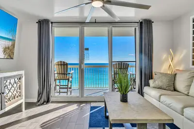 Image de 1109 Oceanfront Pelican Beach Resort Amazing Location Multiple Pools & Hot Tubs