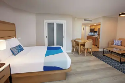 Image de Ideal Mix of Comfort and Value! Free Parking & Full Kitchen, Outdoor Pools!