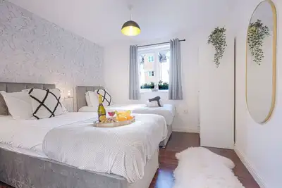 Image de Beautiful Apartment - Free Parking, Wifi, SmartTV
