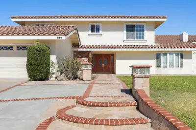 Image de Large Family Home - Only 20 mins from Disneyland