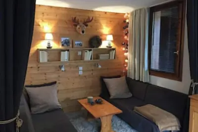 Image de Appt de charme en chalet skis aux pieds à 50m pistes et commerces