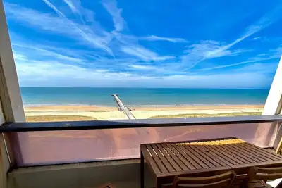 Image de Appartement face mer avec garage, proche plage