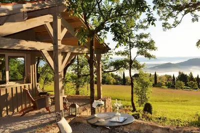 Image de Gite chic et cosy pour 2, entre Rocamadour et Sarlat, Périgord, piscine chauffée