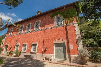 Image de Elegant historic villa, 8km to Rome, air con, pool, spa, bbq, garden, services