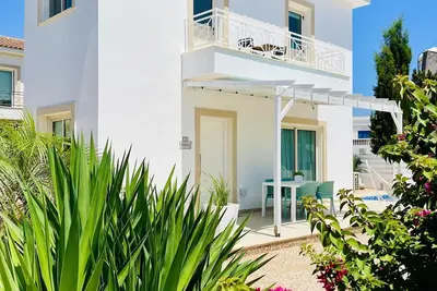 Image de Palm View Villa - with Private Heated pool!
