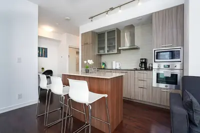 Image de Downtown Toronto  2 Bedroom 2 bath near Scotiabank, Cn