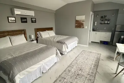 Image de Chapel Suites - 2 Queen Suite