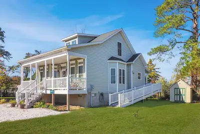 Image de Cockleshell Cottage | Accessible Oyster Bay Ii Home w/ Screened Porch, First-Floor Suite & Pets Ok