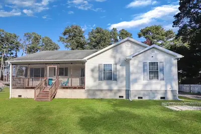 Image de Horseshoe Hideaway | Secluded Ranch w/ Dual Screened Porches + Large Yard