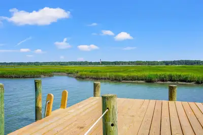 Image de Lighthouse View | East Side Townhome, Pool, Dock Access + Pet Friendly