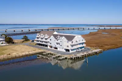 Image de Sundance at Marsh Island - Waterfront townhome!