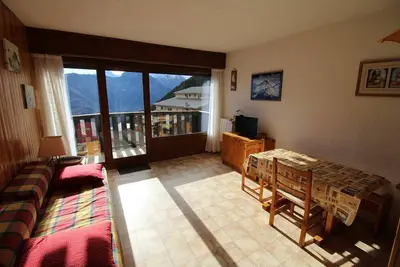 Image de Pied des pistes de ski, 3ème étage, vue dégagée, balcon, casier à ski, 27m², Auris en Oisans