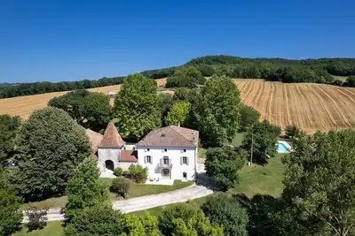 Image de Manoir Campagnard - Sept Chambres Villa, Couchages 16