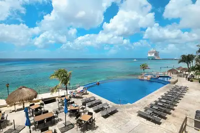 Image de Oceanfront Condo w/ Terrace, Pool at El Cantil 3cs