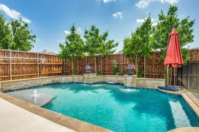Image de Corporate/ Monthly Rental. Furnished. Frisco, 3/2 home with Pool and office.