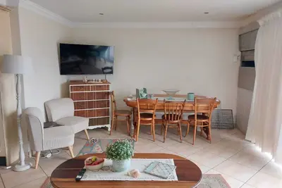 Image de Lovely 2 bedrooms, 2 bathrooms Flat with sea view