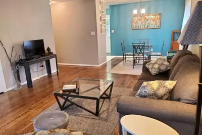 Image de Adorable 3 bdrm ranch home in the heart of Peoria!