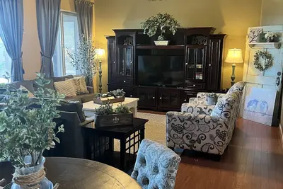 Image de 4 bedroom home near cardinals Stadium Super Bowl