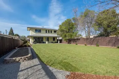 Image de Modern 2 bedroom close to historic downtown winters