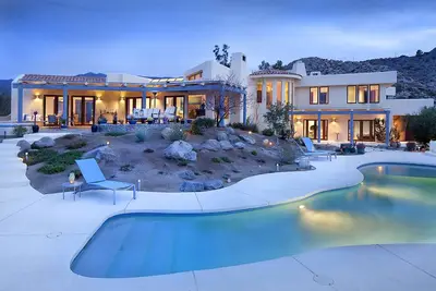 Image de 10 bedroom estate overlooking the Coachella Valley