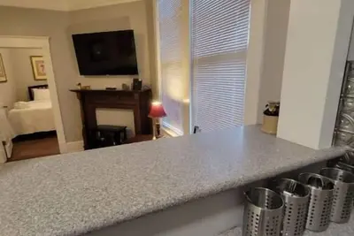 Image de Top Shelf (Victorian District)