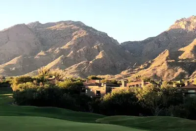 Image de Stunning foothills location! Hike Bike Golf Relax