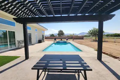 Image de 4 Person Family or Couples Retreat