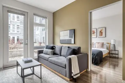 Image de Lovely Somerville 2br w/ W/D, Gym & Roof, nr Assembly T, by Blueground